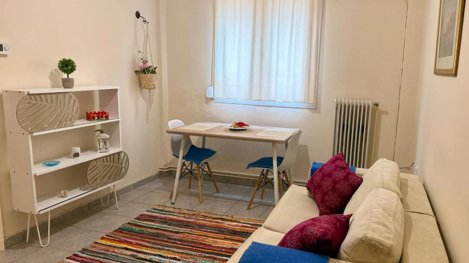 Two Bedroom Cozy Apartment In Ano Poli Thessaloníki